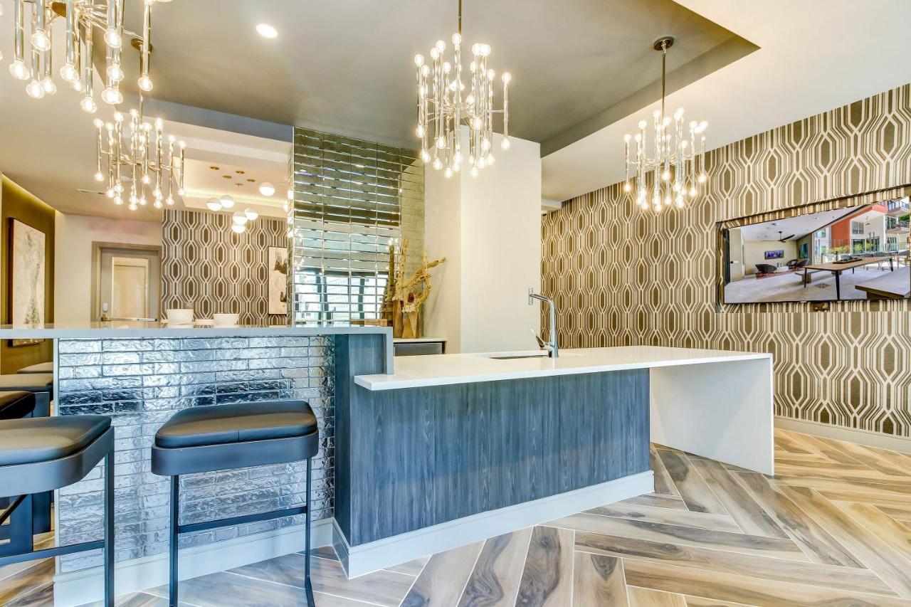 Sentral East Austin At 1614 E Sixthアパートホテル エクステリア 写真